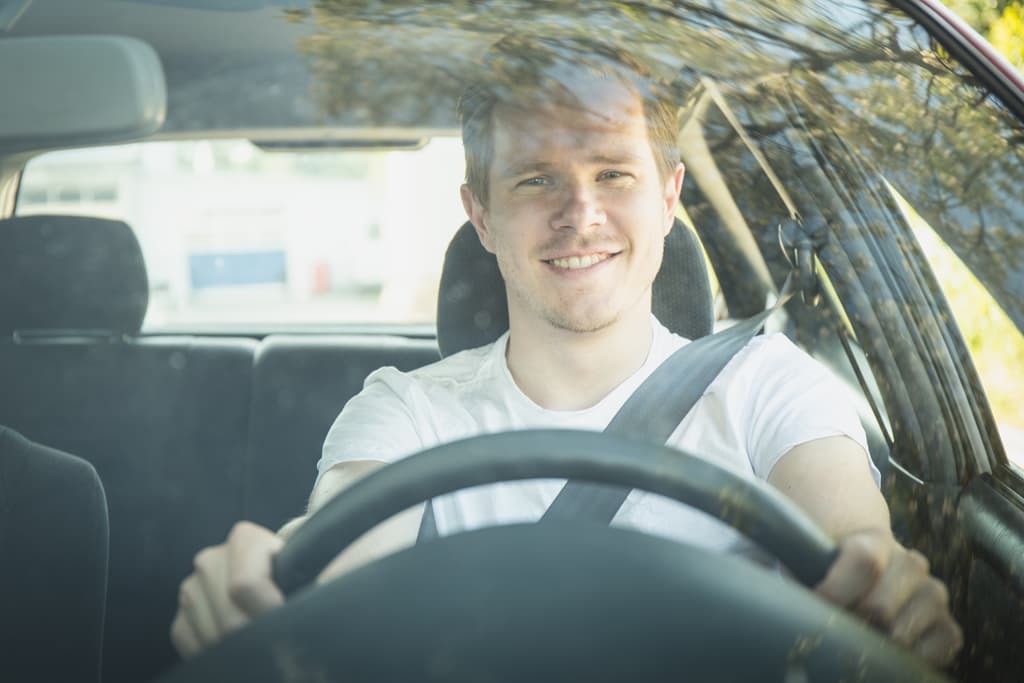 Somos tu autoescuela en Caldas y Vilagarcía