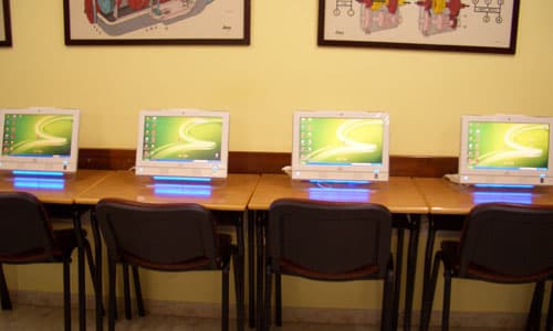 Instalaciones de Autoescuela Umia