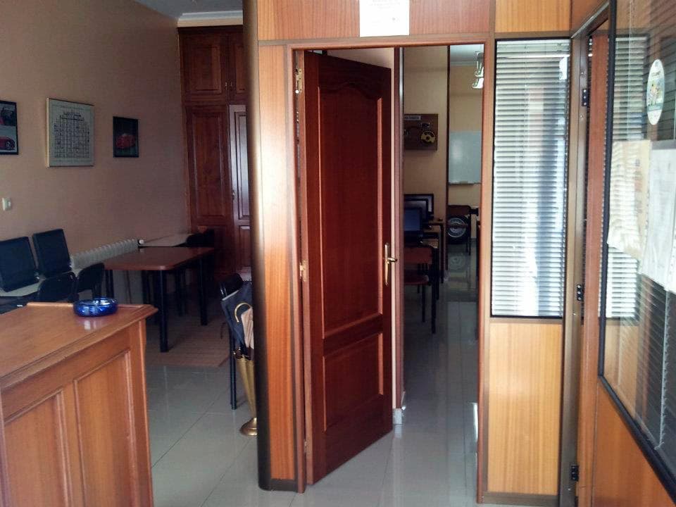 Instalaciones de Autoescuela Umia