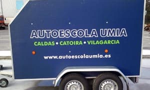 Vehículos de Autoescuela Umia